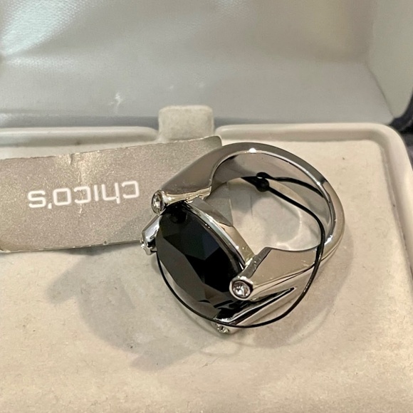 Pretty Chico's ring size 8.5 - Picture 3 of 5